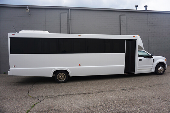 bus 3 exterior